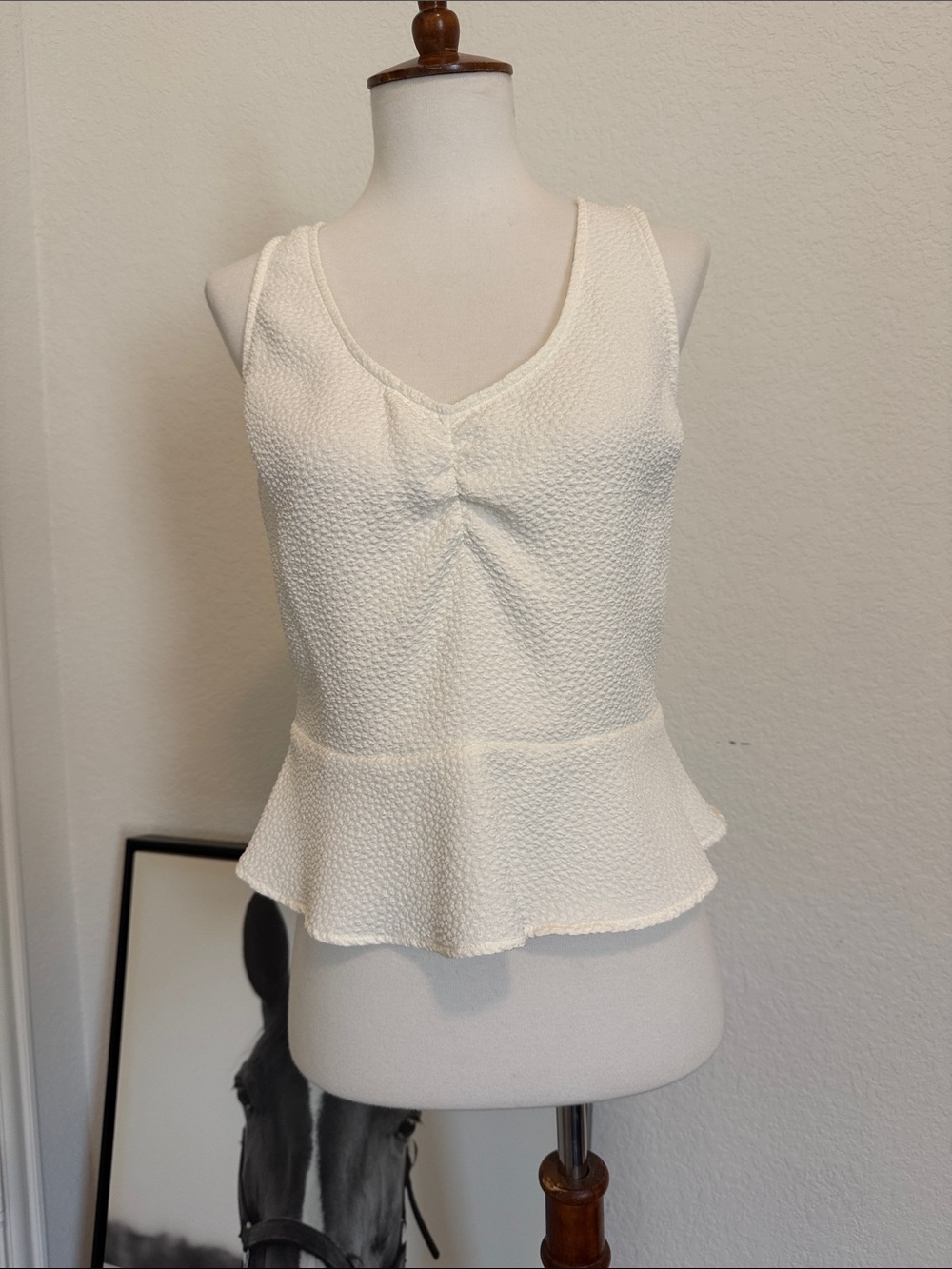 Women's white Textured Peplum Tank Top Waist Ruffle